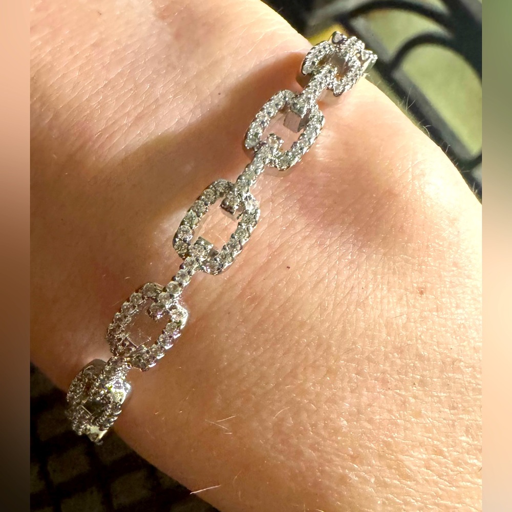 Hollow Square Chain Bracelet - Open 6 1/2”